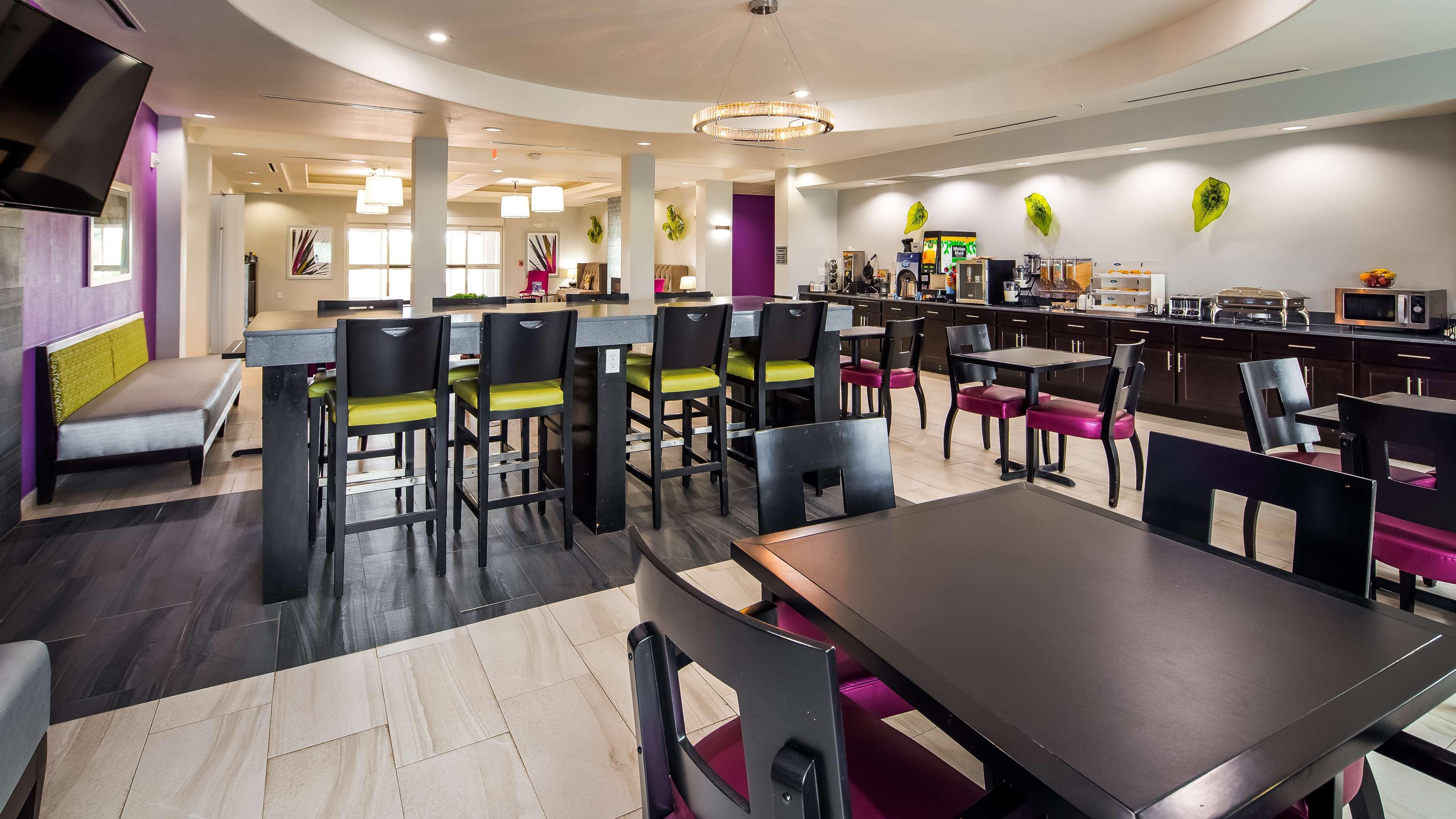 Best Western Plus Dilley Inn & Suites Eksteriør bilde