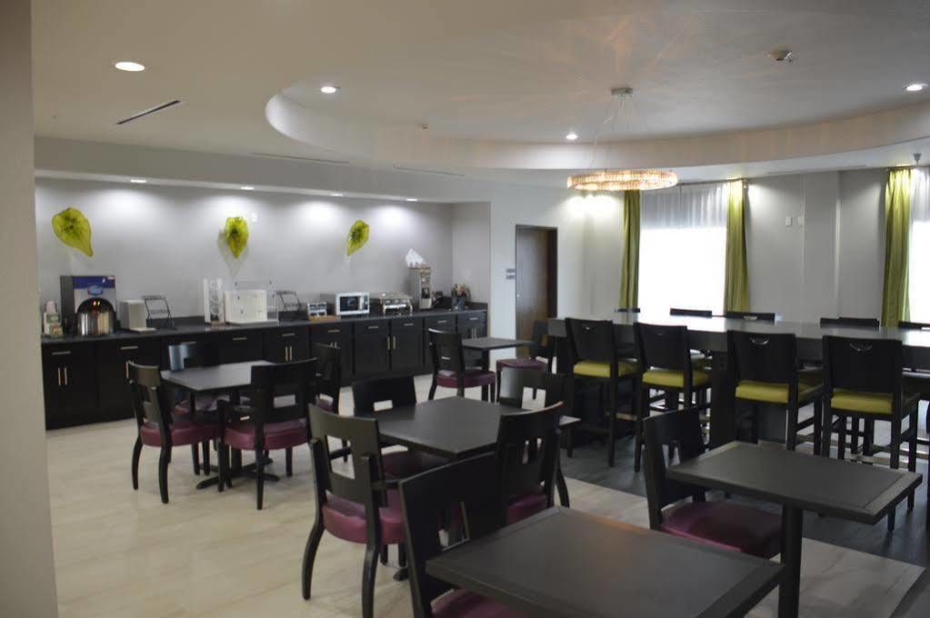 Best Western Plus Dilley Inn & Suites Eksteriør bilde